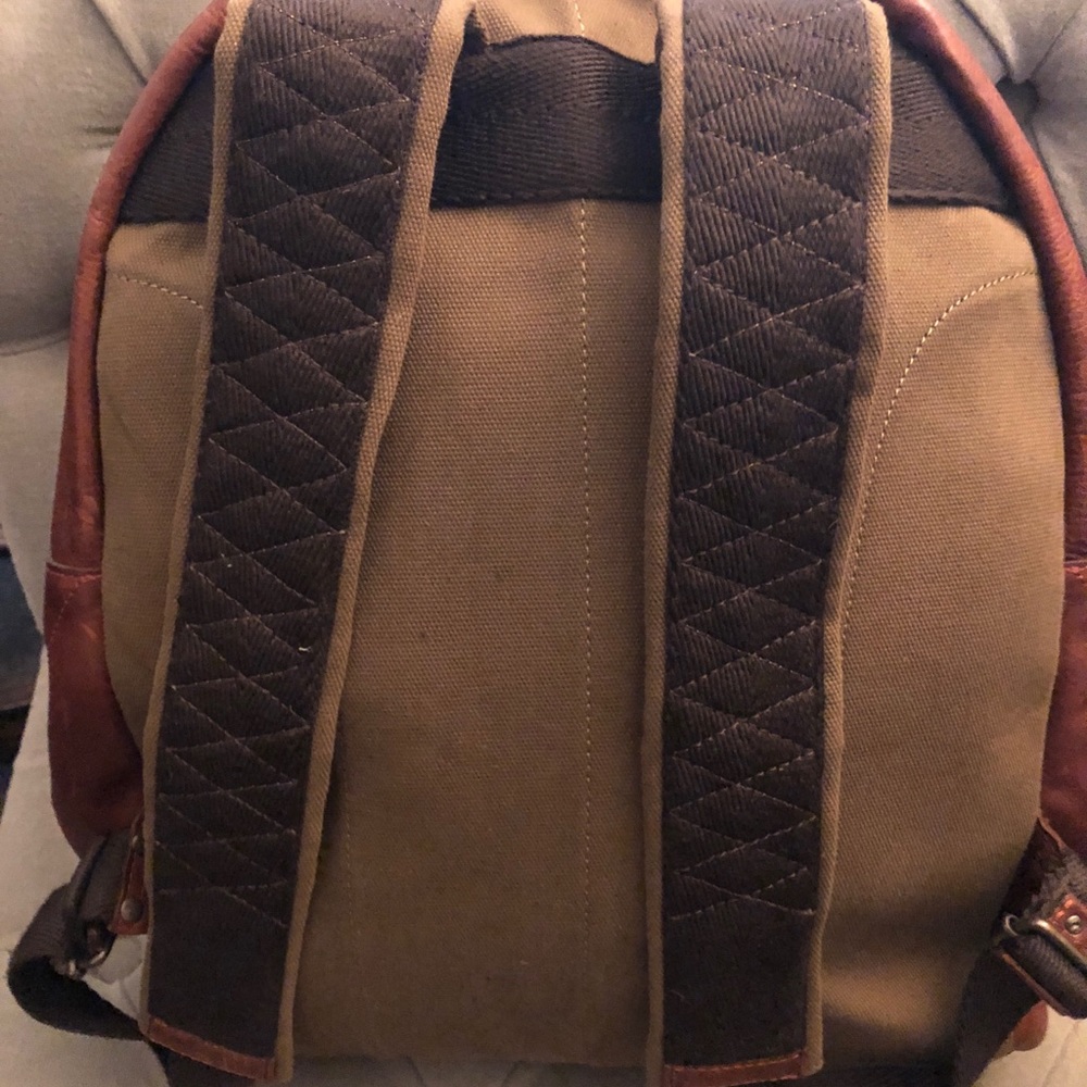 Large WIll Leather Goods Heavy Duty Backpack - Picture 5 of 8